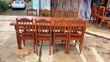 Bàn ăn 8 ghế - Loại gỗ Hương xưaBàn ăn 8 ghế - Loại gỗ Hương xưa 2